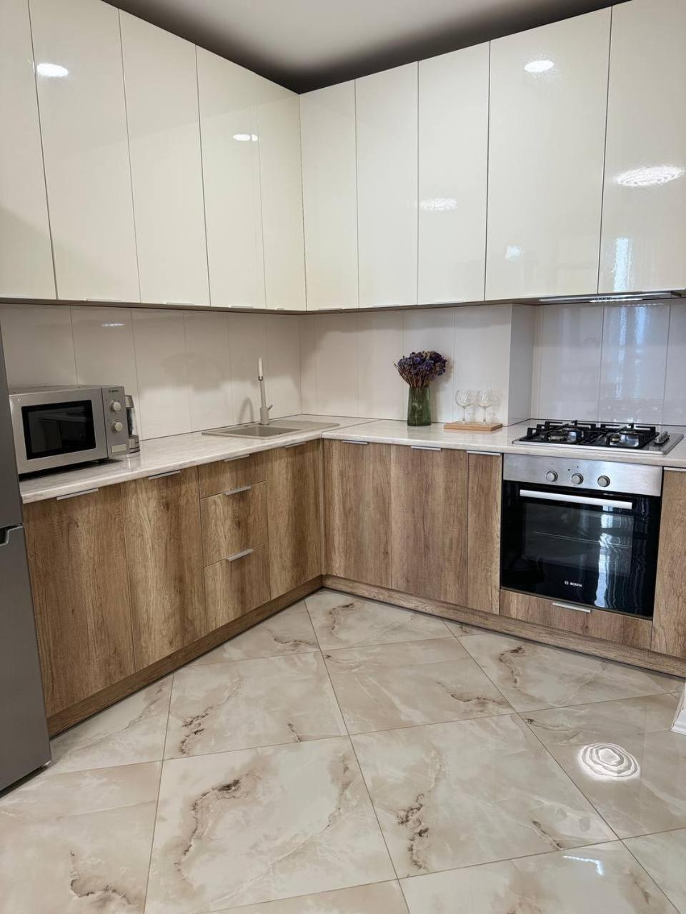 Avalon Time Apartment 利沃夫 外观 照片